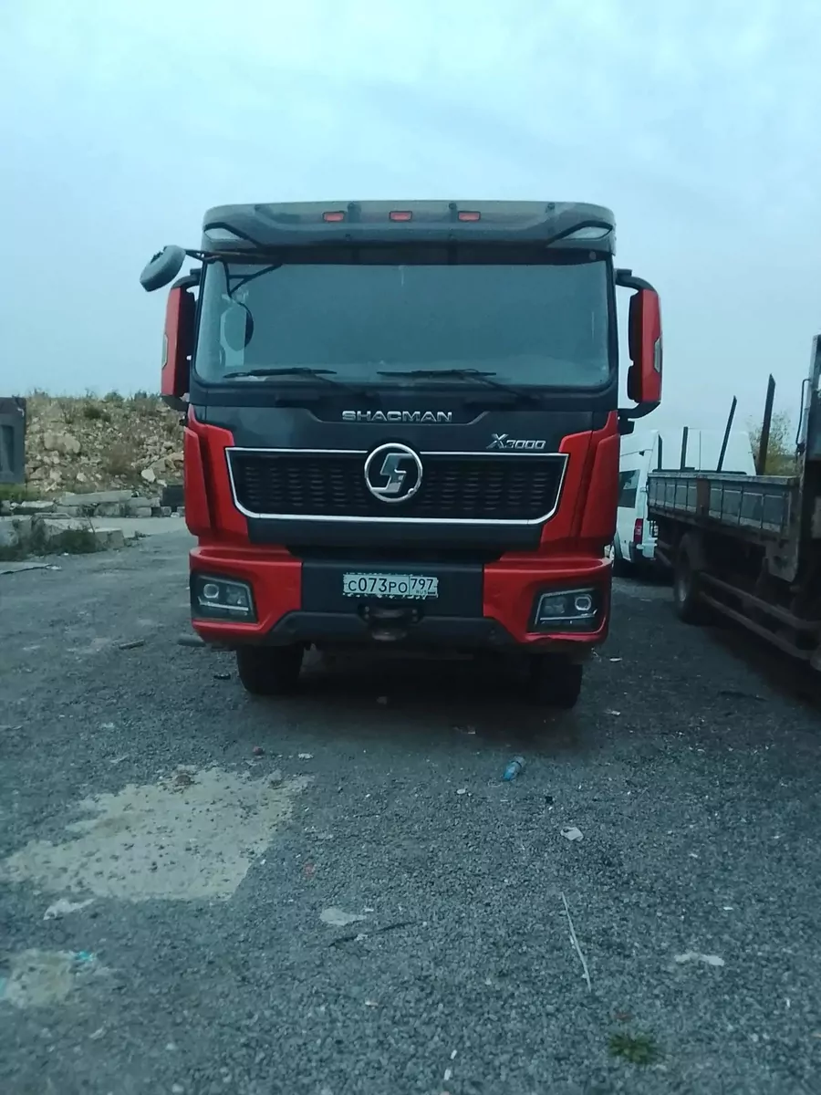 Shacman SX32586V384 6x4 Самосвал