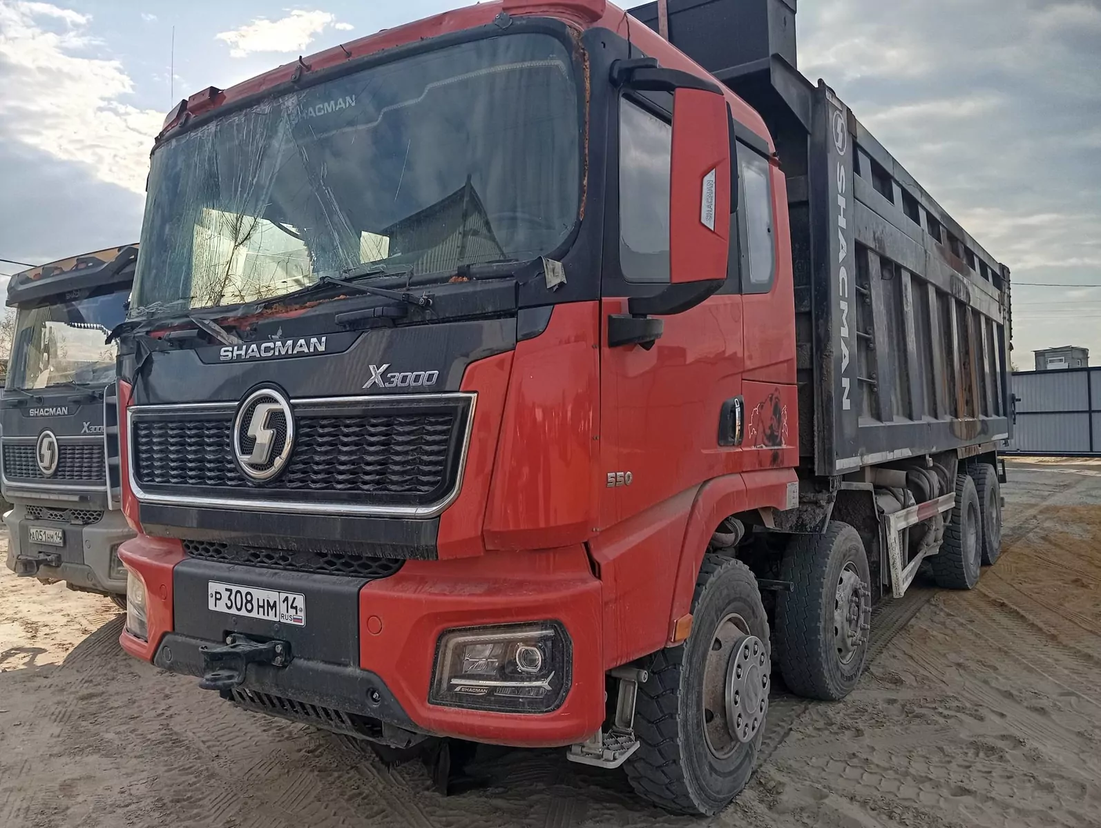 Shacman (Shaanxi) SX33186V366 8x4 Самосвал