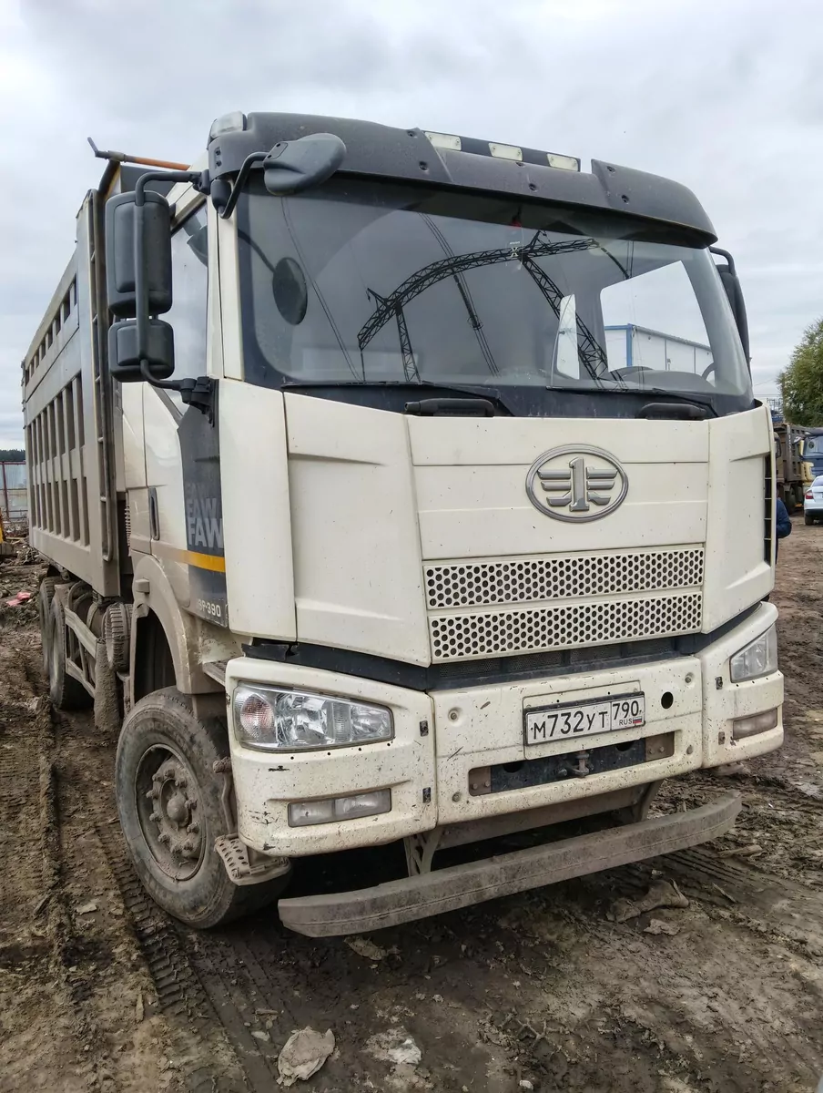 FAW J6 6x4 Самосвал