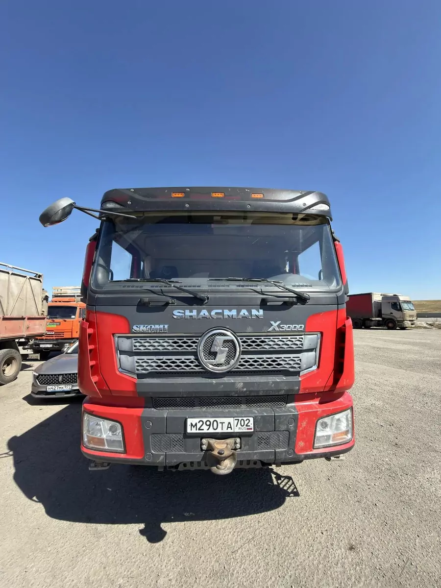 Shacman SX33186V366 8x4 Самосвал