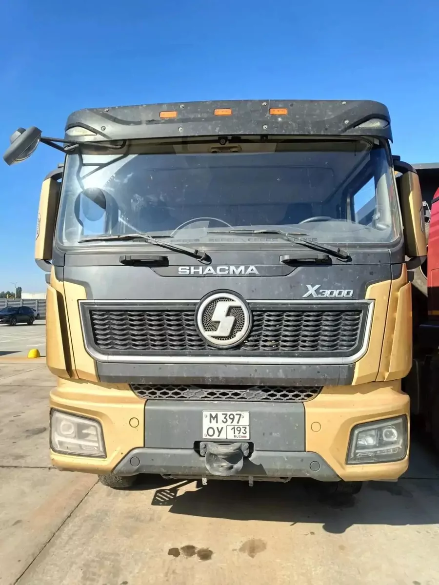 Shacman SX33186V366 8x4 Самосвал