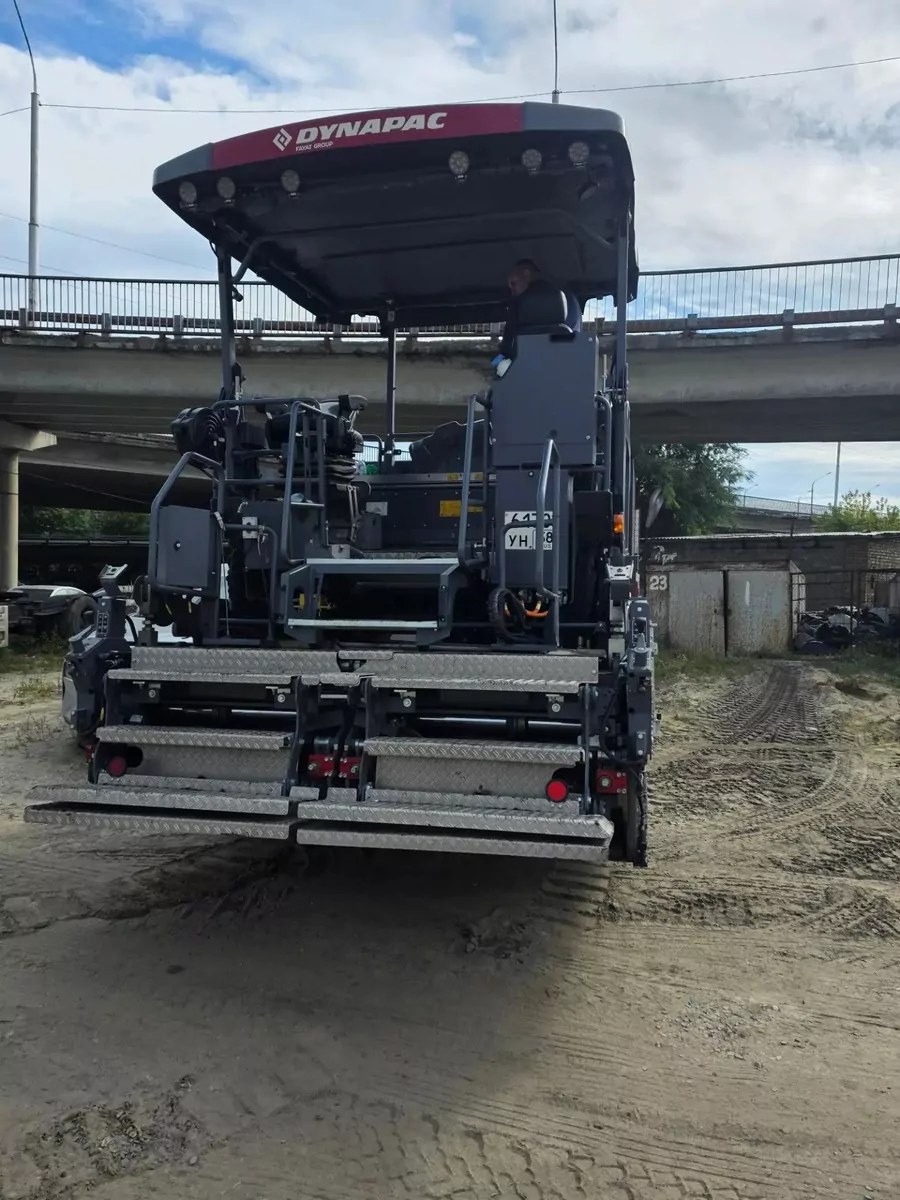 DYNAPAC SD2500CS Асфальтоукладчик