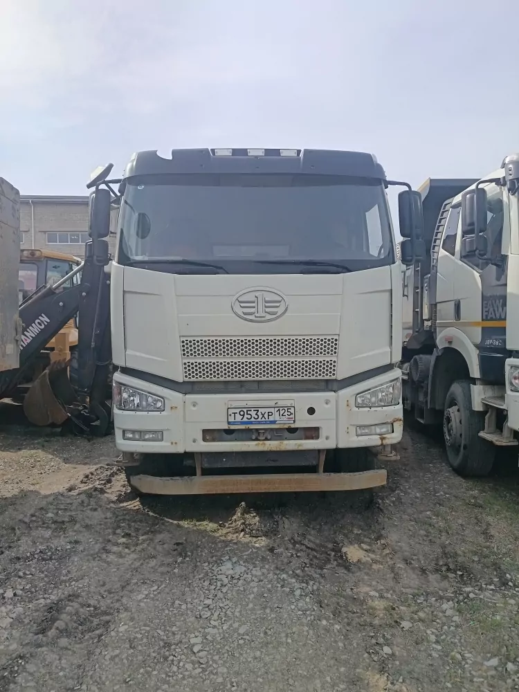 FAW J6 6x4 Самосвал