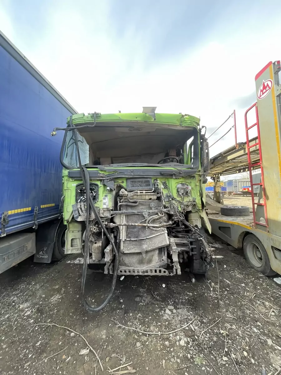 Shacman SX33186V366 8x4 Самосвал