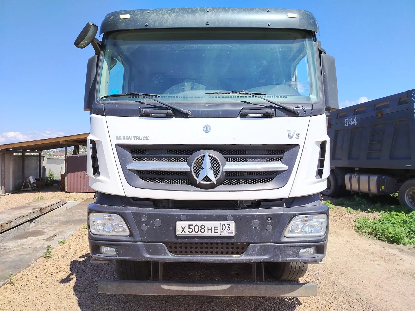 BEIBEN ND3310DD5J7Z21 8x4 Самосвал