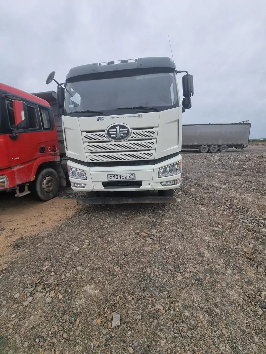 FAW J6 8x4 Самосвал