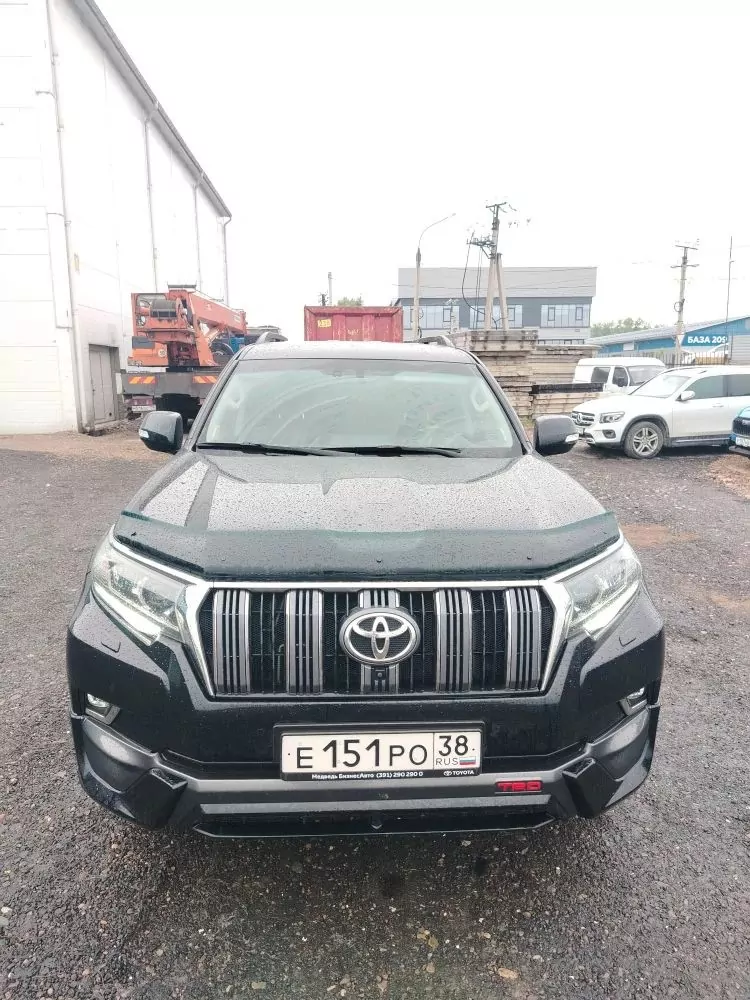 Toyota LAND CRUISER PRADO