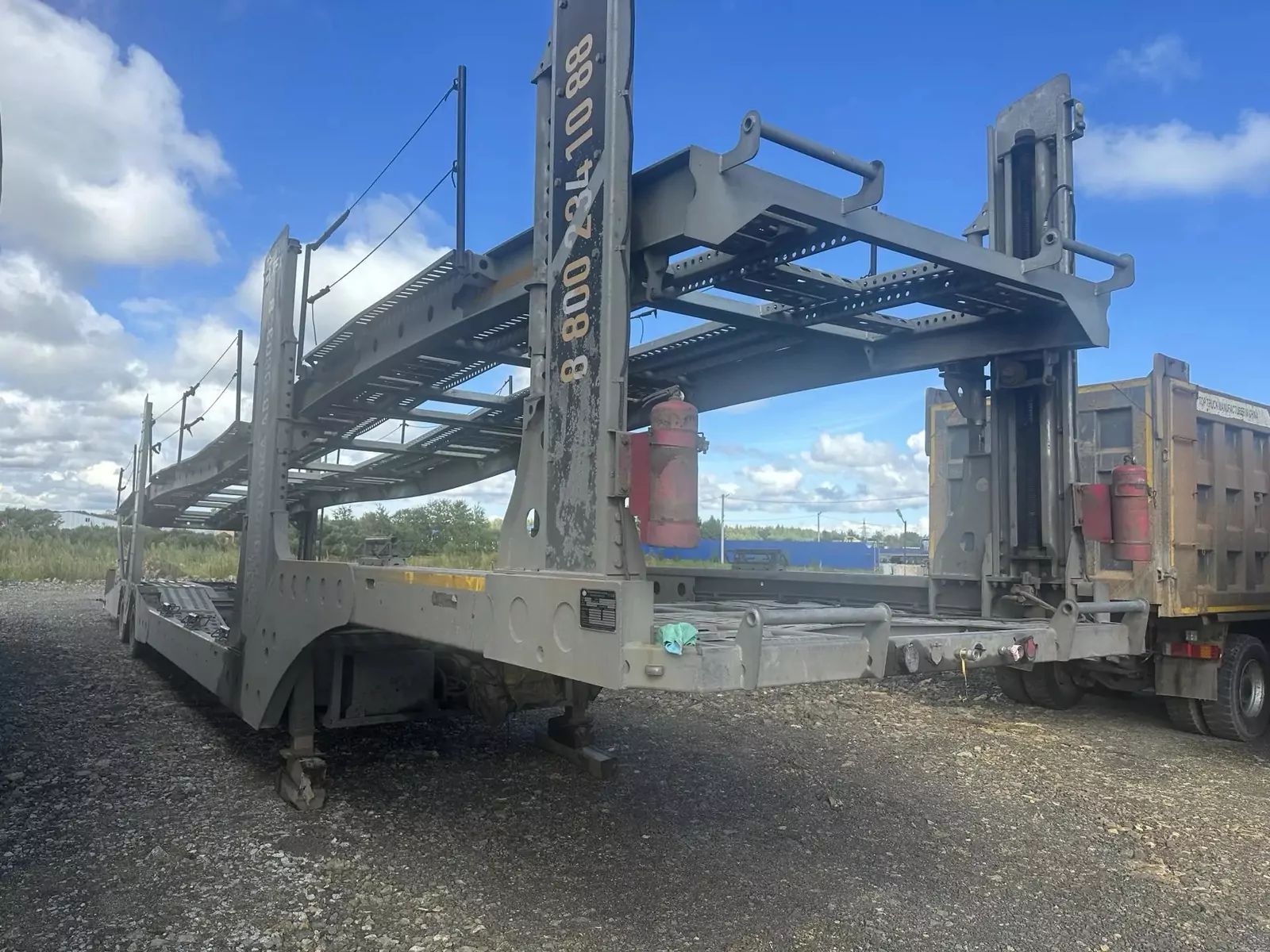 LUXUDA LZC9405BG Полуприцеп автовоз