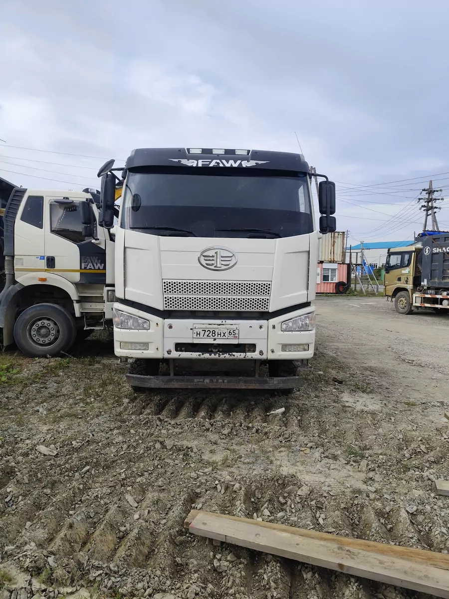 FAW J6 6x4 Самосвал