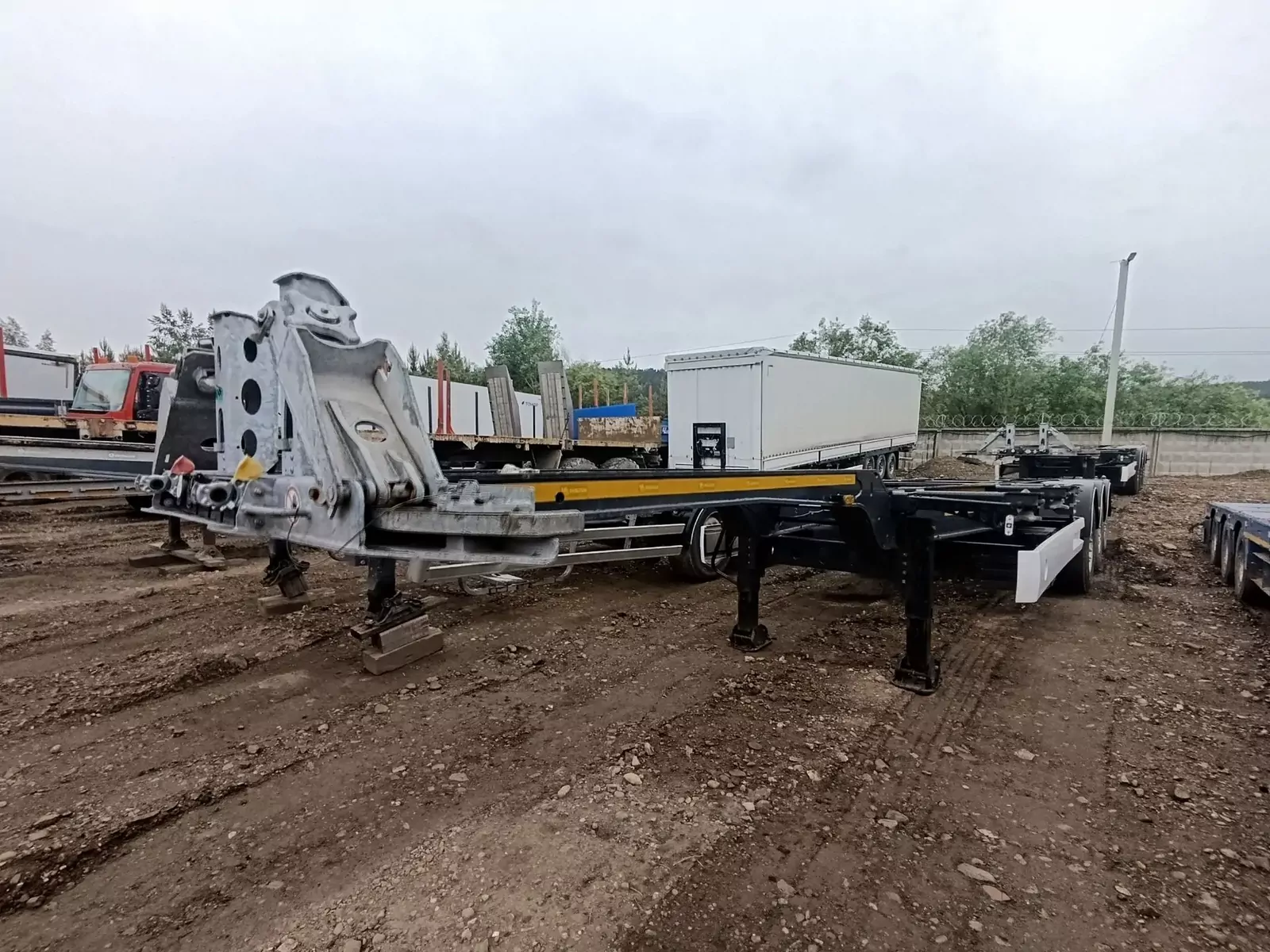 Wielton NS-3 Полуприцеп контейнеровоз 3 оси