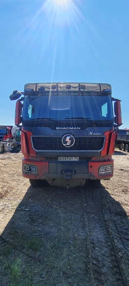 Shacman (Shaanxi) SX331863366 8x4 Самосвал