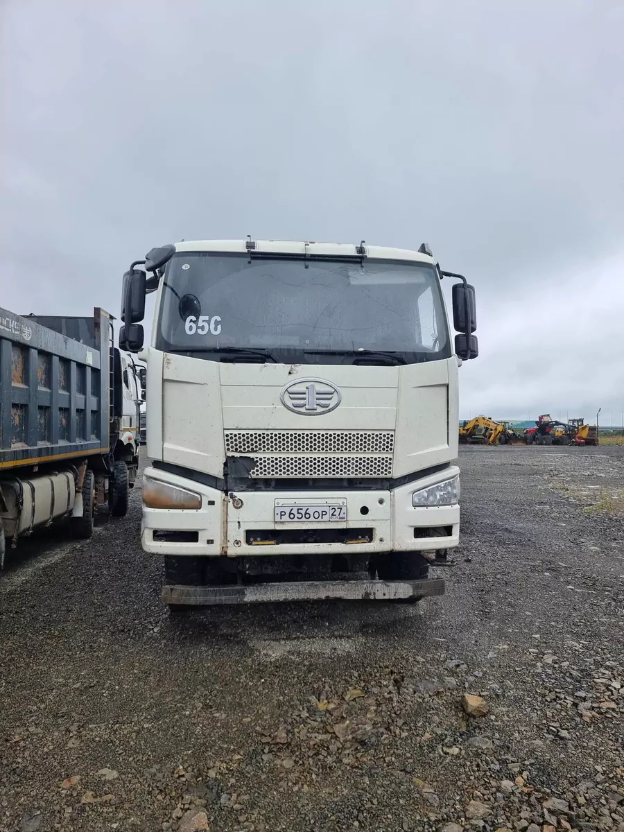FAW J6 6x4 Самосвал