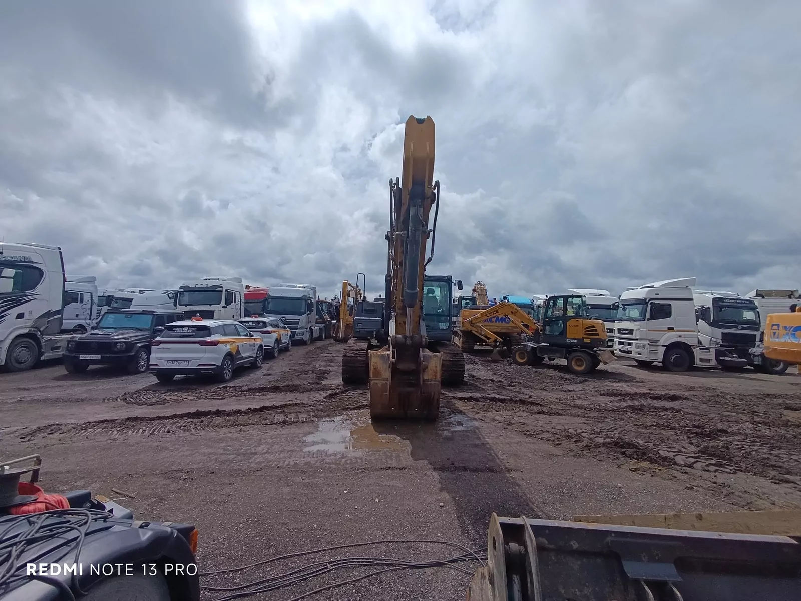 XCMG XE335C Экскаватор