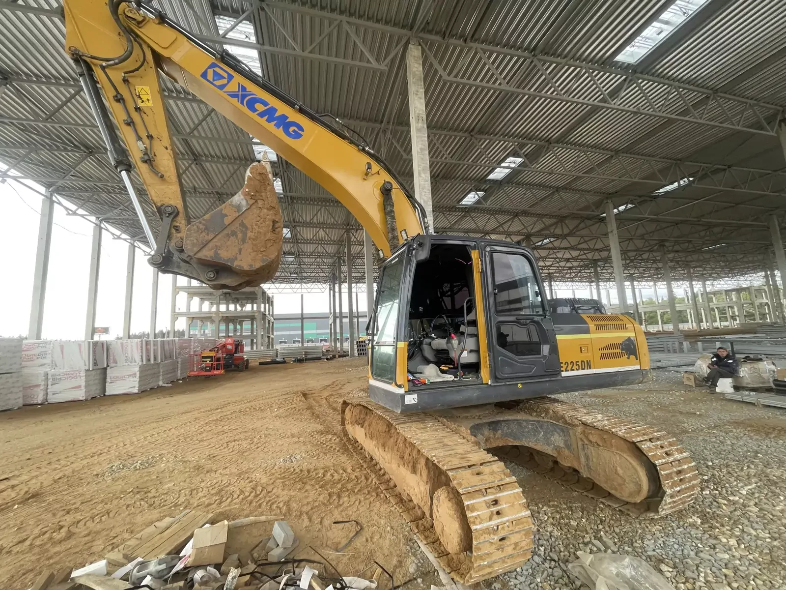 XCMG XE225 Экскаватор