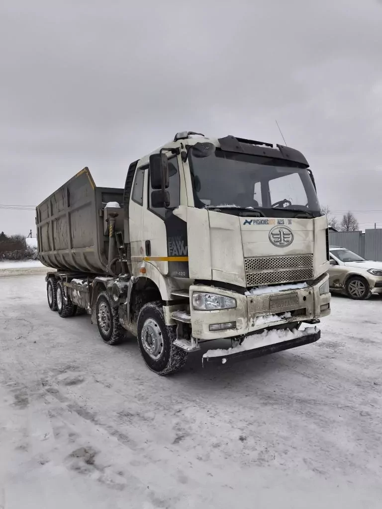 FAW J6 8x4 Ломовоз с КМУ
