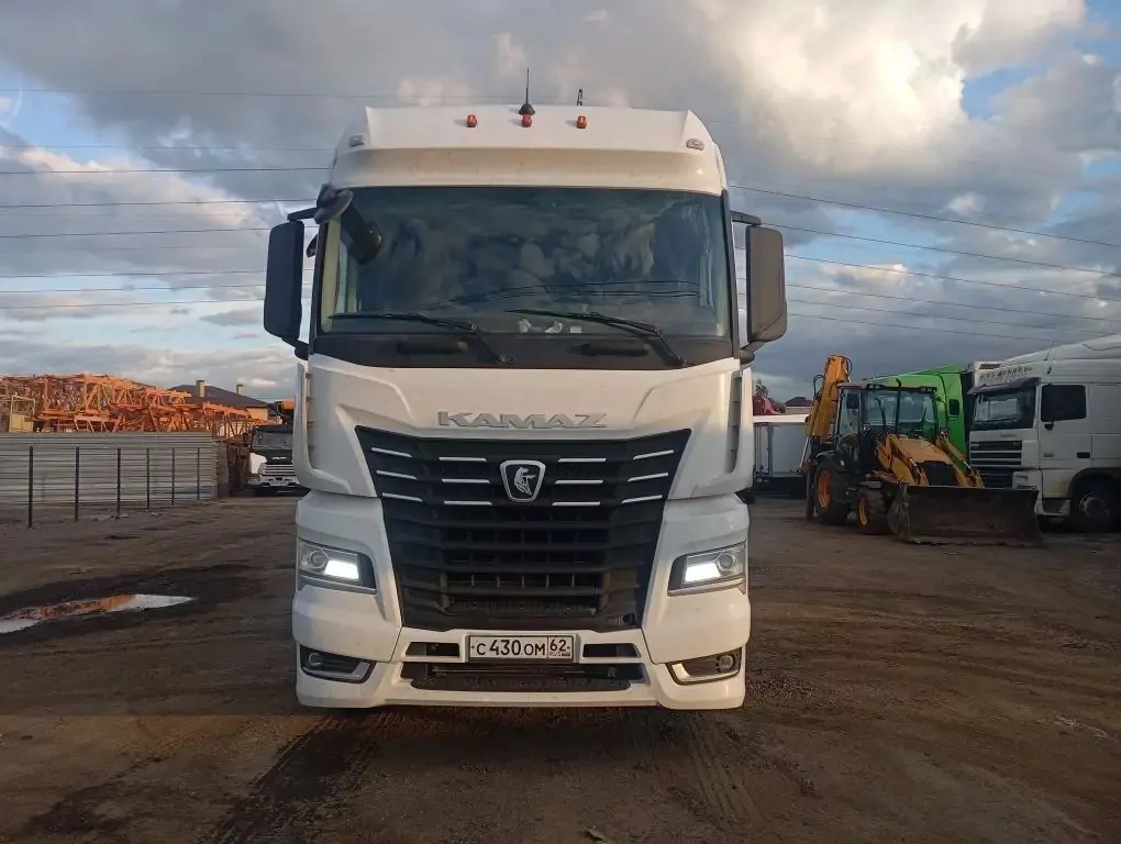 КамАЗ 54901 4x2 Седельный тягач