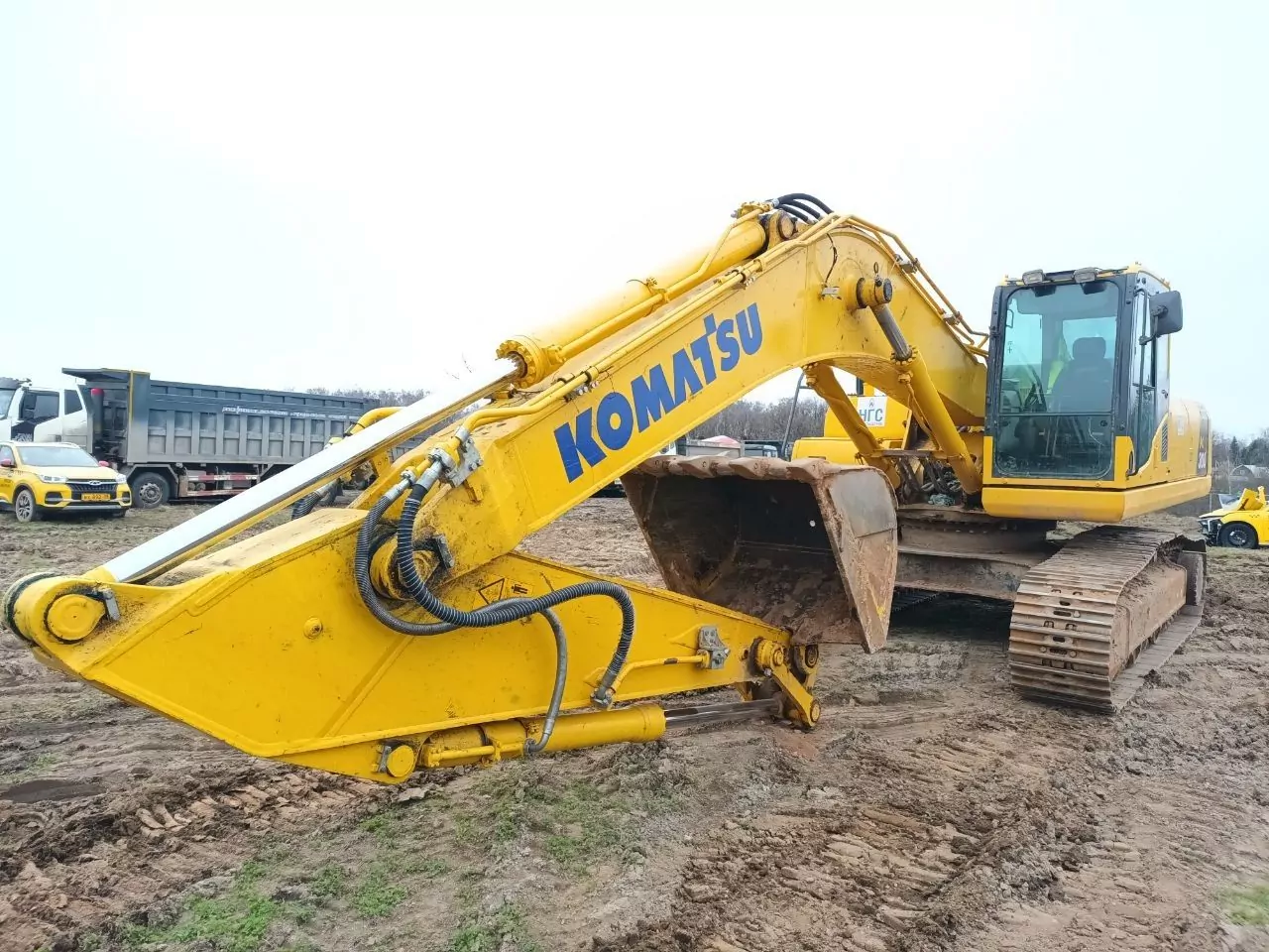 KOMATSU PC 300-8M0 Экскаватор