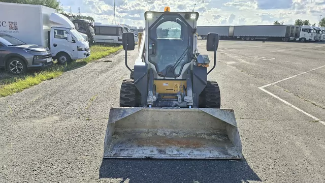 LiuGong CLG385B Мини погрузчик