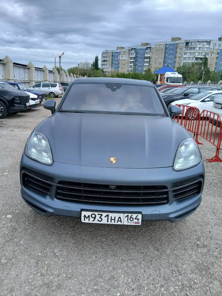 Porsche CAYENNE