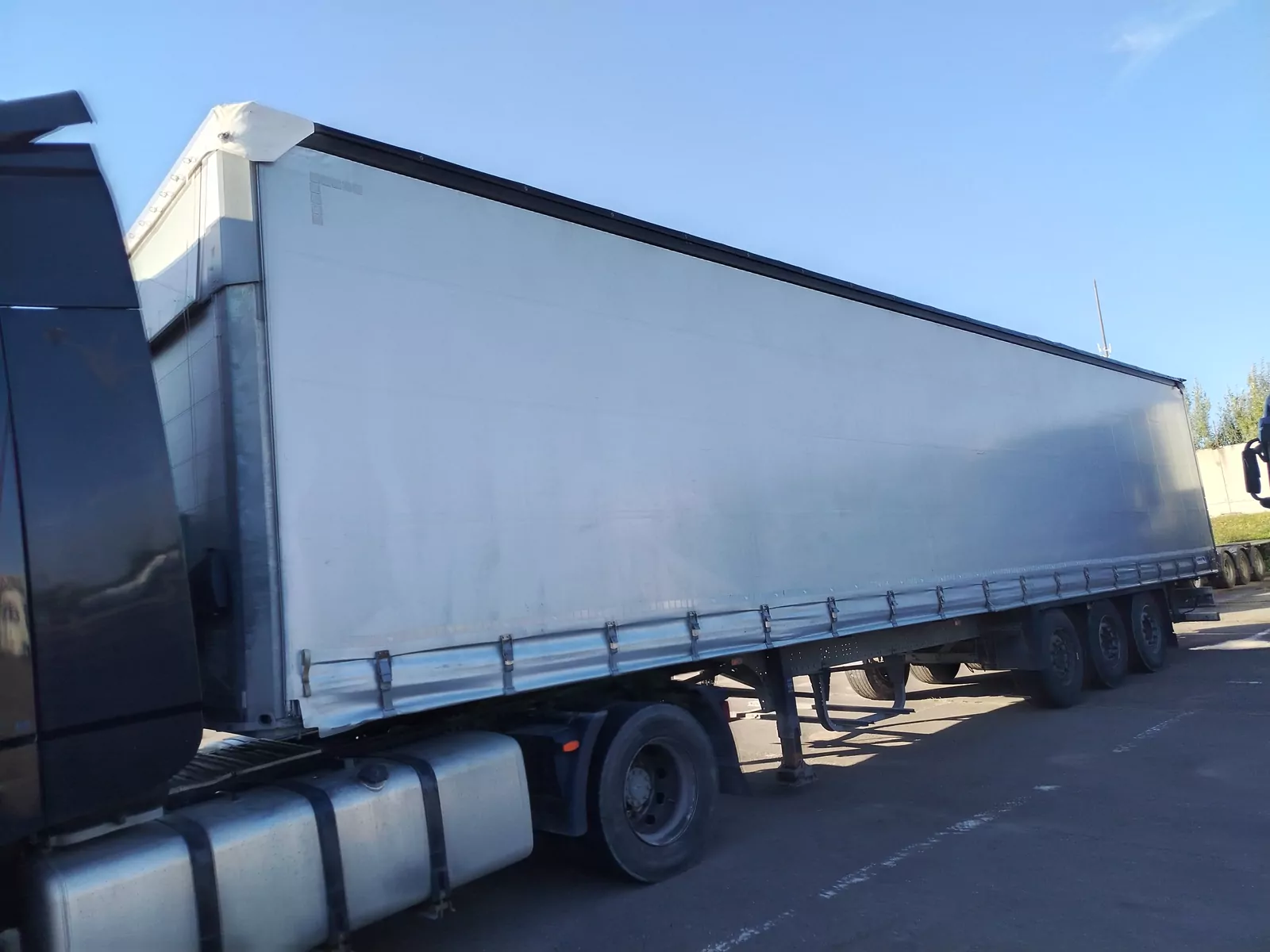Schmitz Cargobull SCS Полуприцеп шторный