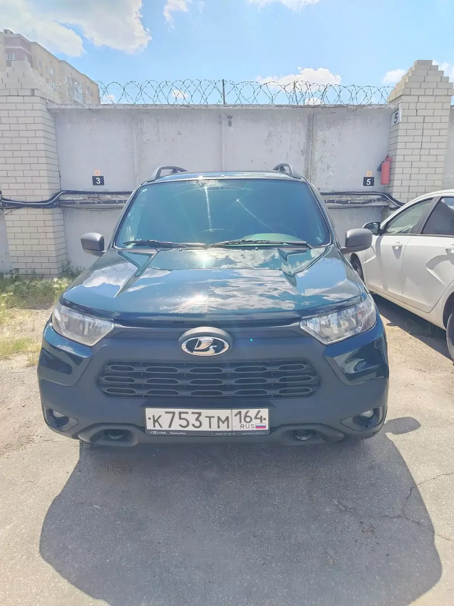 LADA Niva Travel