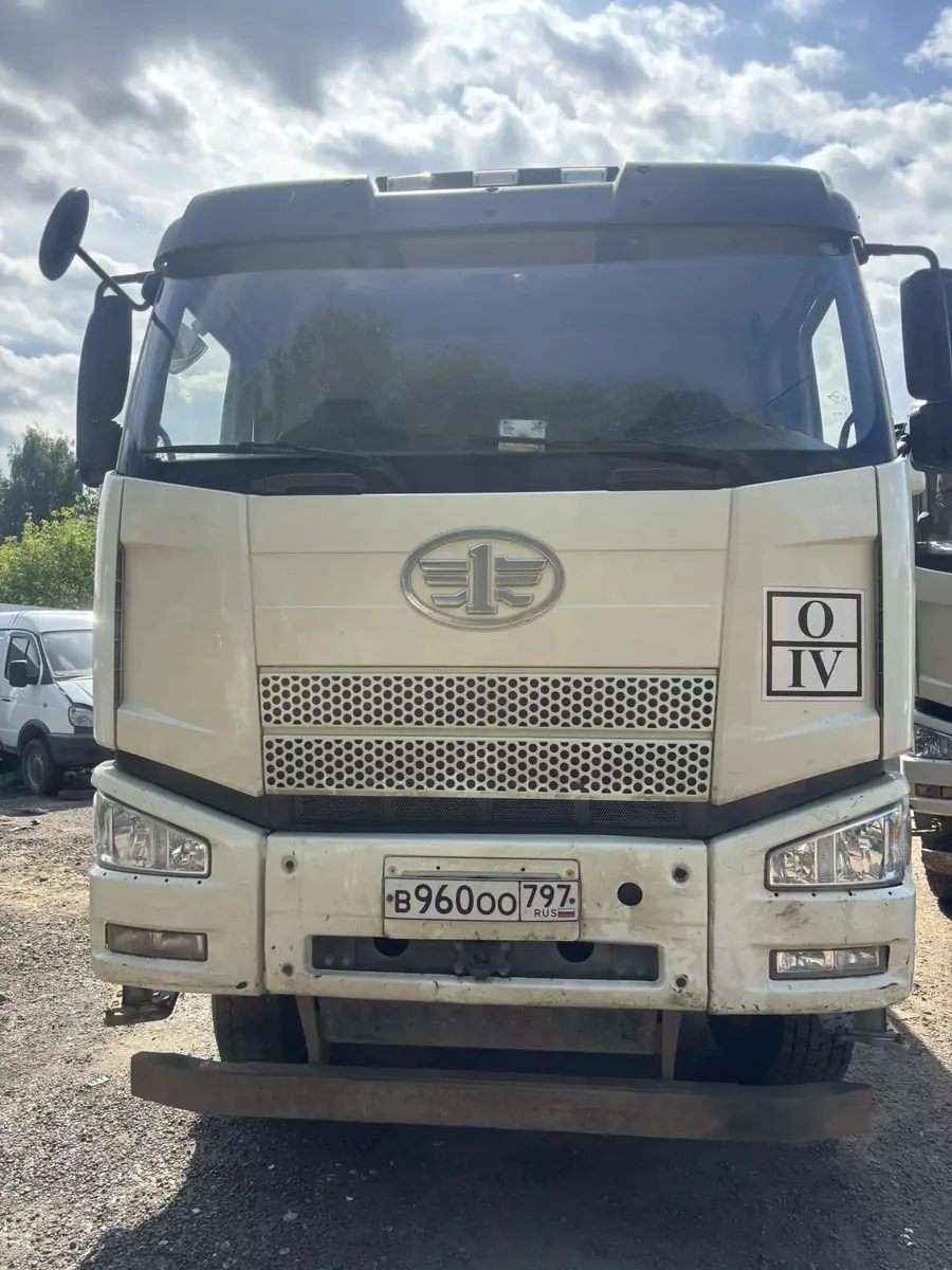 FAW J6 6x4 Самосвал