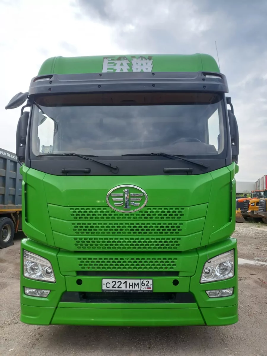 FAW JH6 6x4 Седельный тягач