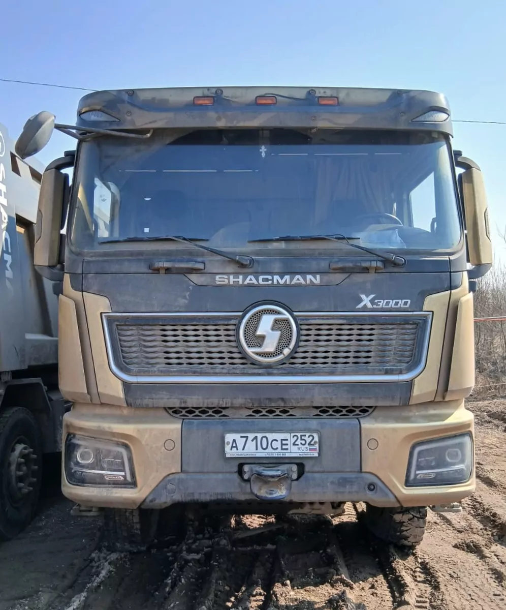 Shacman SX33186V366 8x4 Самосвал
