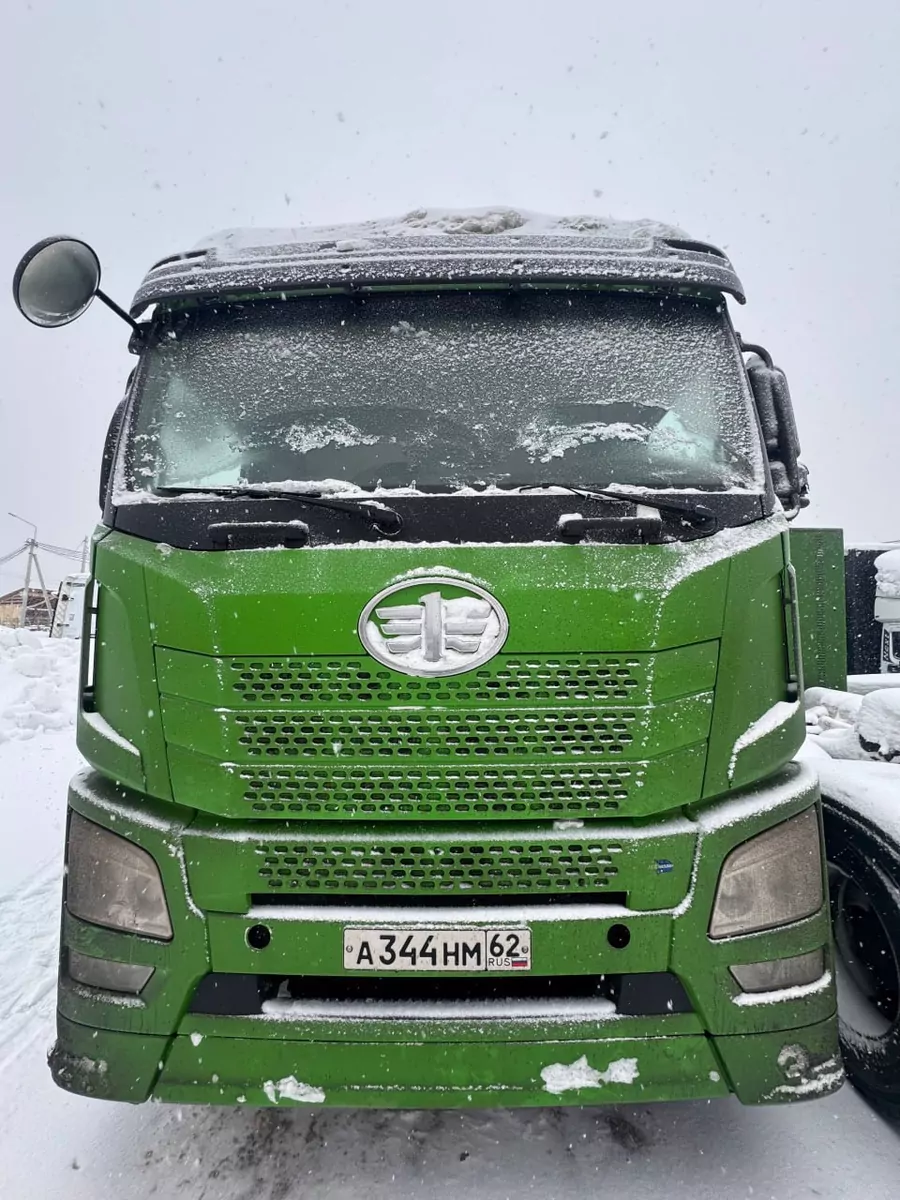 FAW JH6 6x4 Седельный тягач