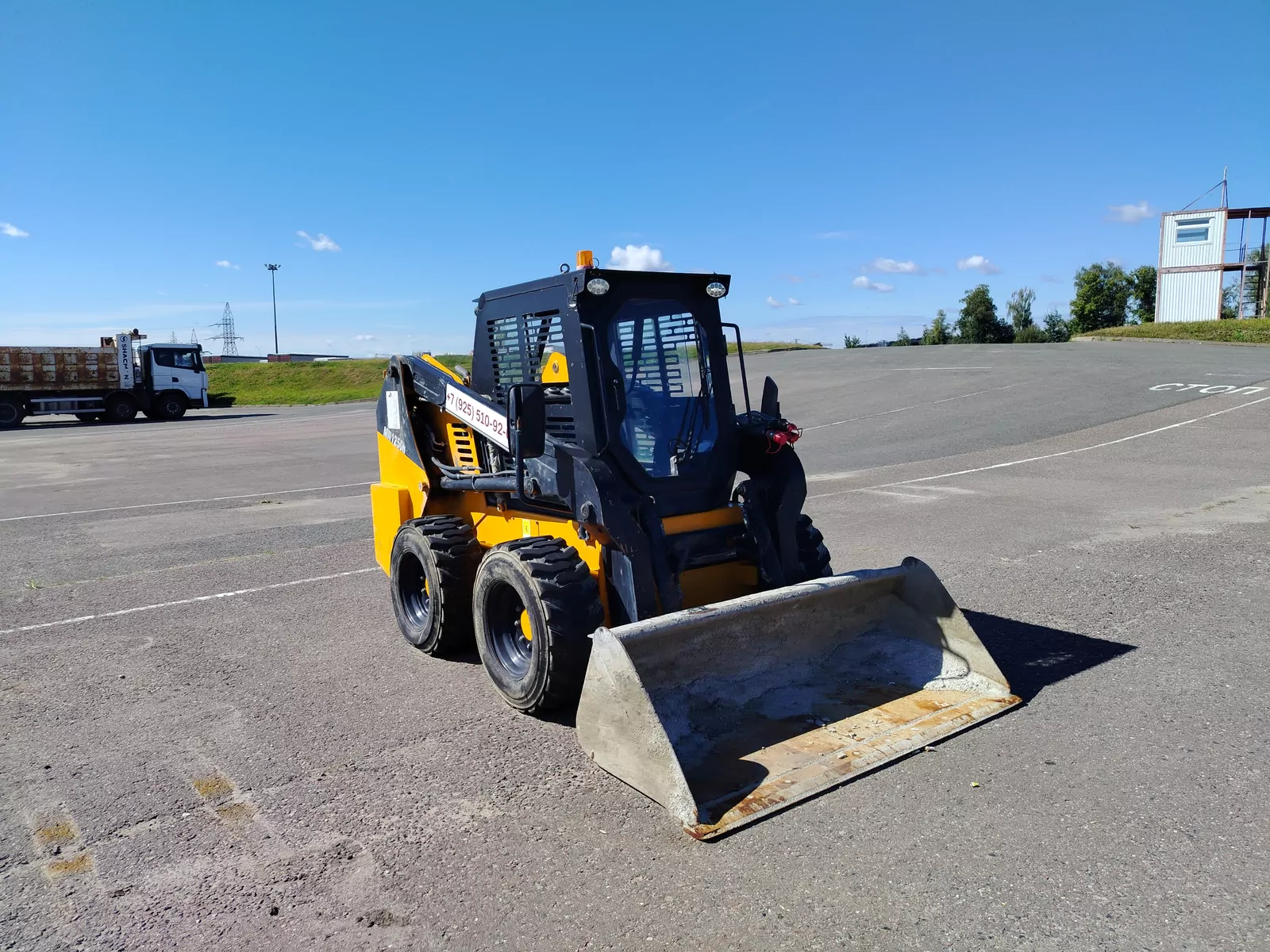 Zauberg MN1250h Мини погрузчик