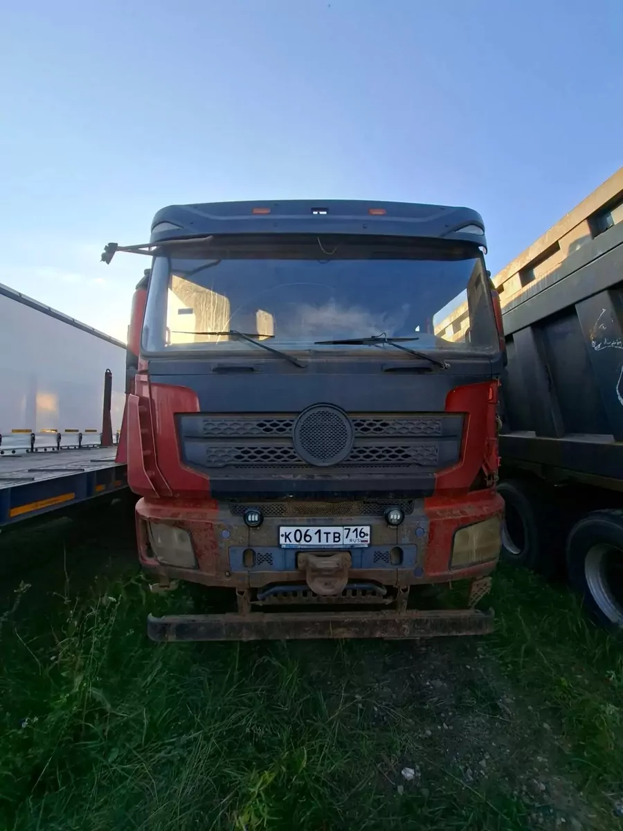 Shacman SX32586T384C 6x4 Самосвал