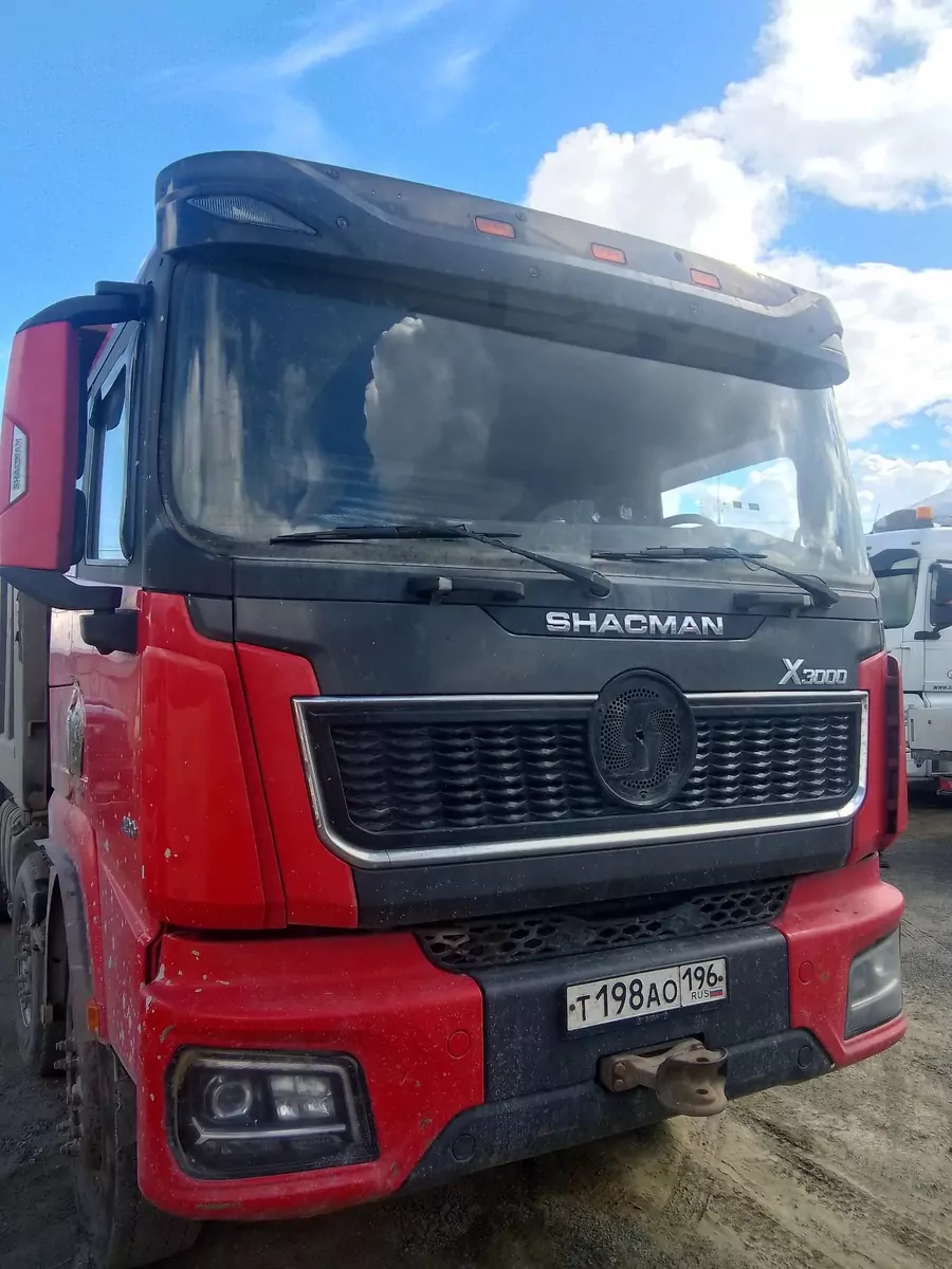 Shacman SX33186V366 8x4 Самосвал
