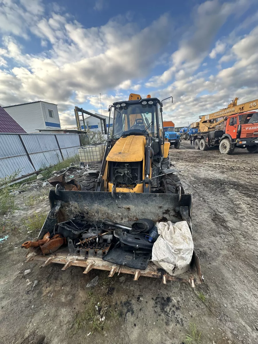 JCB 3CX Экскаватор-погрузчик