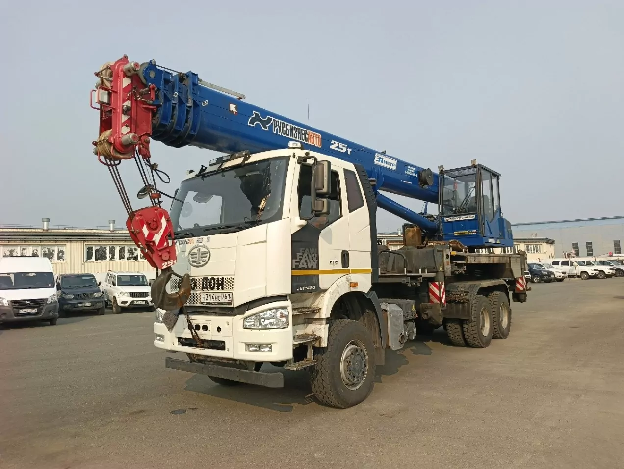 FAW J6 6x6 Автокран