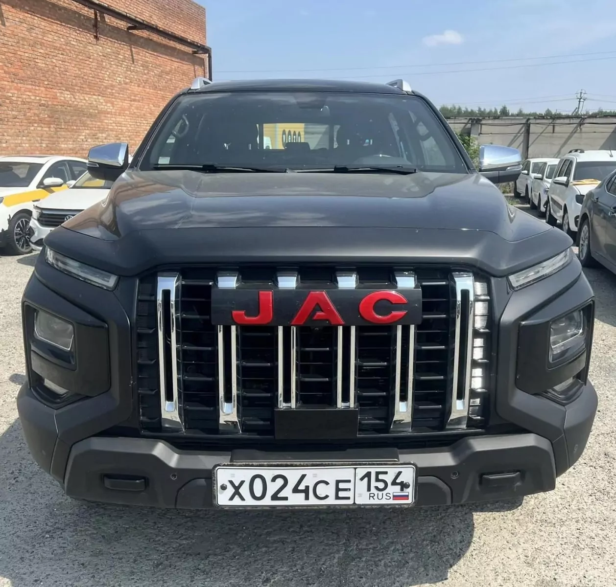 JAC T9