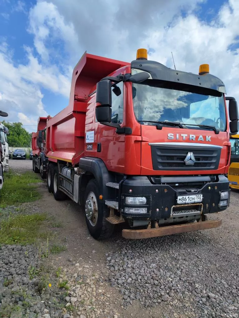 SITRAK C7H 6x4 Самосвал
