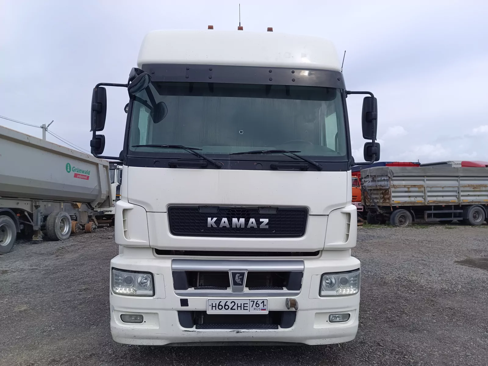 КамАЗ 5490 4x2 Седельный тягач