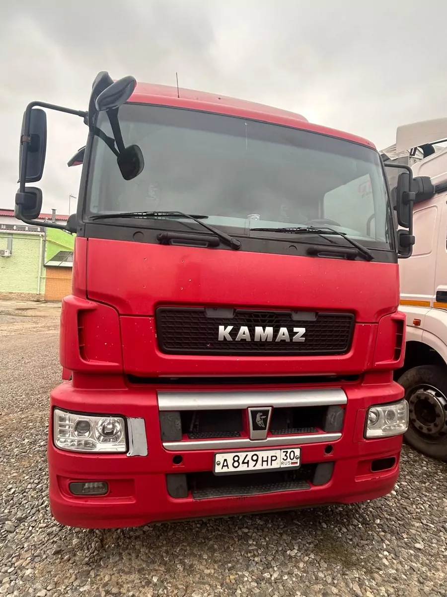 КамАЗ 5490 4x2 Седельный тягач