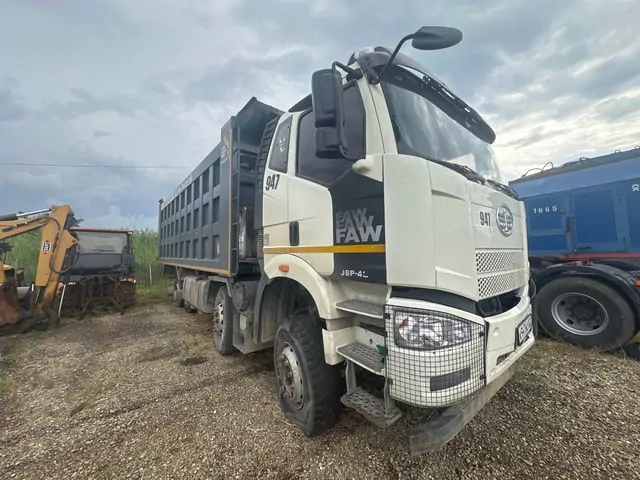 FAW J6 8x4 Самосвал