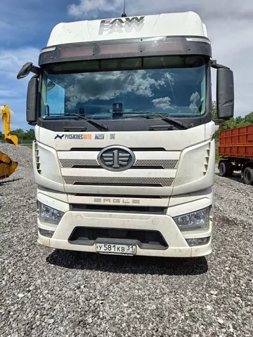 FAW J7 4x2 Седельный тягач