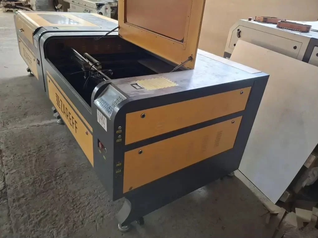Лазерный станок Zareff Ruida 1000х800 мм 100W (57 двигатель)