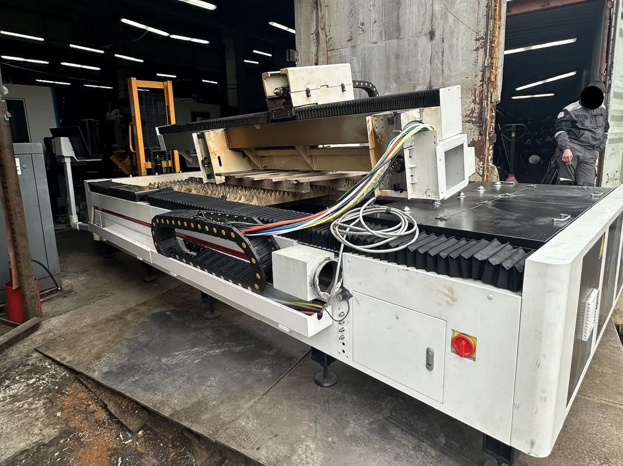 Станок лазерной резки ML–3015FRL 3000W RAYCUS
