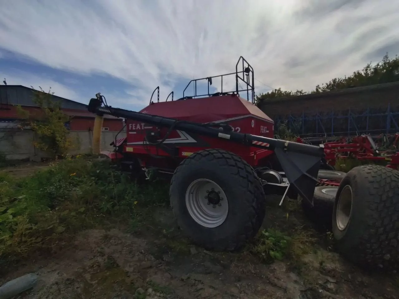 Комбинированный посевной комплекс Featagro КПК-12000 Л