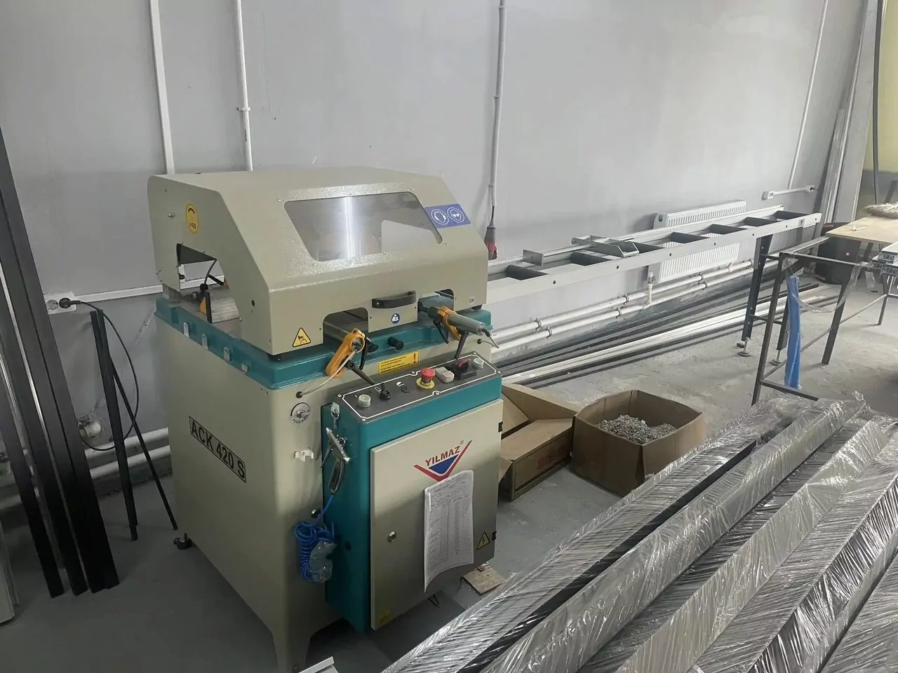 Одноголовочная пила с нижней подачей Yilmaz ACK-420 S