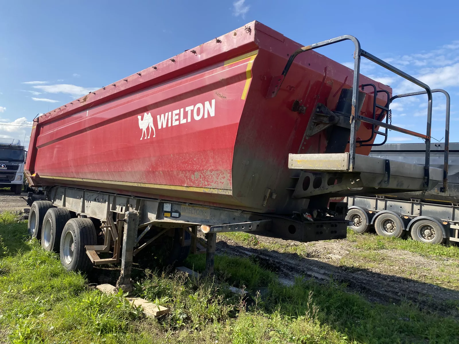 Wielton NW-3 Полуприцеп самосвальный