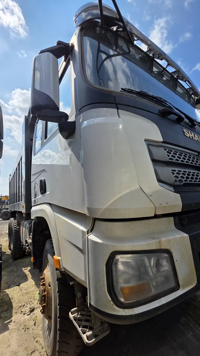 Shacman SX32586V385 6x6 Самосвал