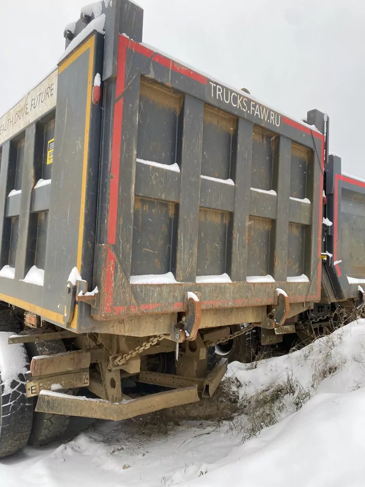 FAW J6 6x6 Самосвал