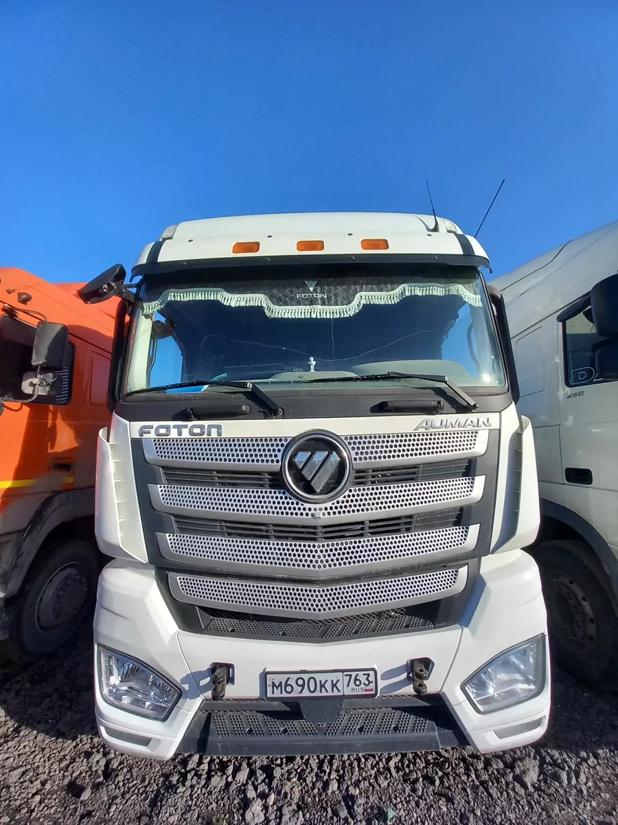 Foton AUMAN 4x2 седельный тягач