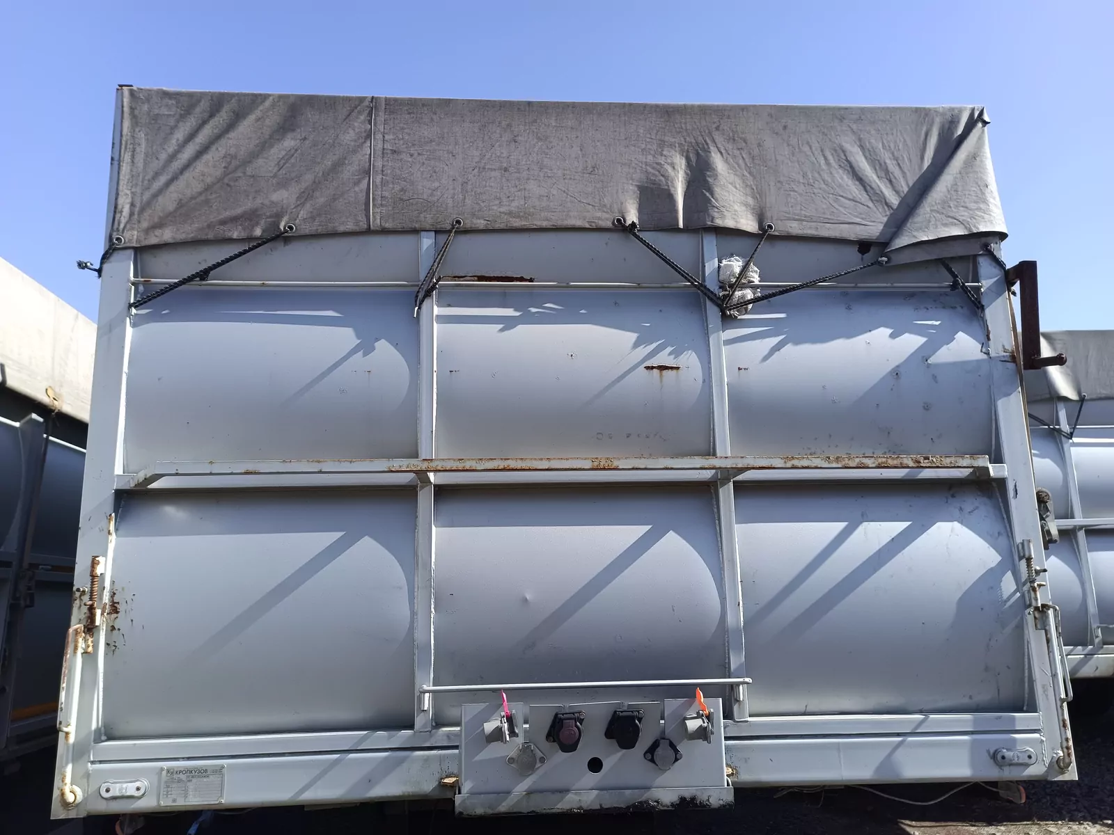КРОПКУЗОВ 85057B Полуприцеп бортовой
