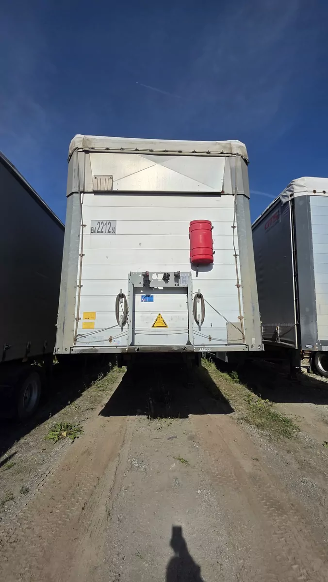 Schmitz Cargobull SCS Полуприцеп шторный